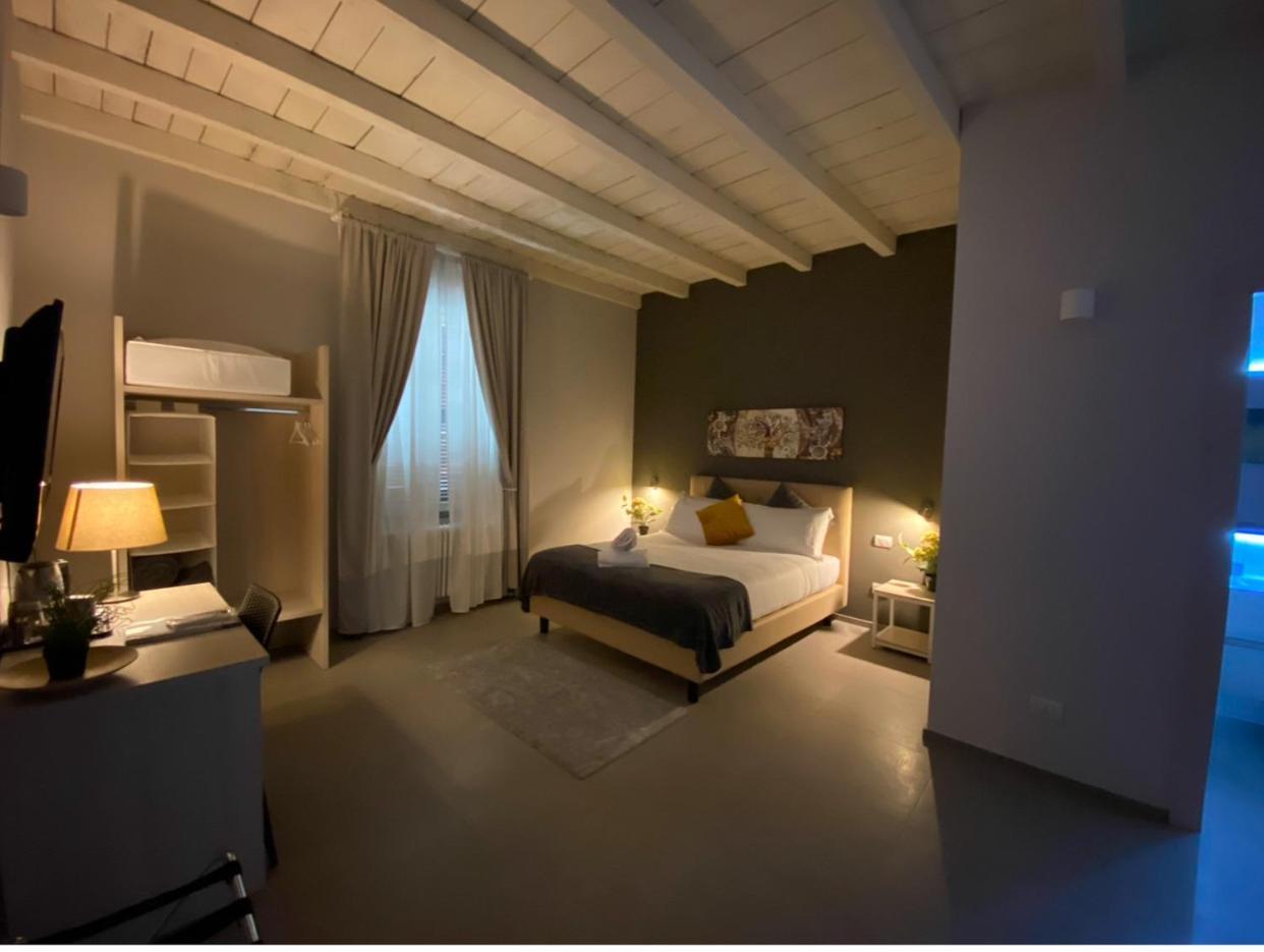 Lo Stallone -Malpensa Milan Airport Buscate Room photo